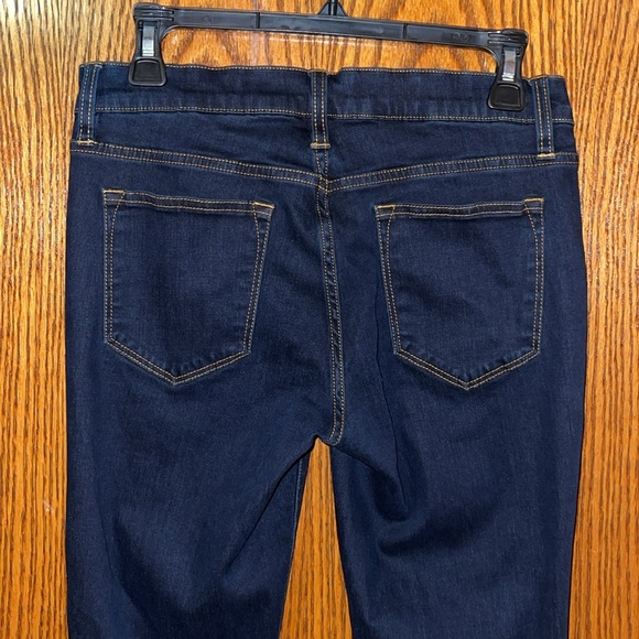 J Crew | Toothpick Ankle Jean 28 - Picture 4 of 6